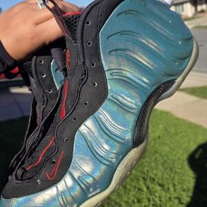 Nike Air Foamposite Teal Iridescent Basketball Shoes